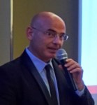 Rino Scoppio con microfono piccola